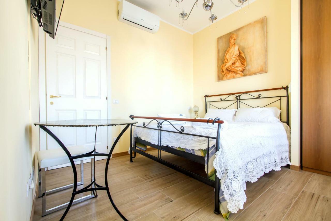 B&B Antico Cortile Милано Екстериор снимка